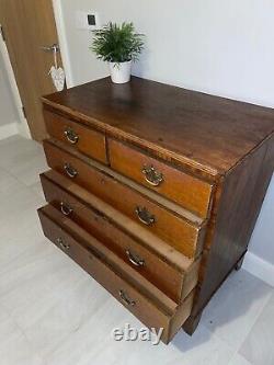 Beautiful antique 18th century dark oak chest of drawers