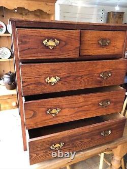 Elegant Vintage Solid Oak Chest Of Drawers