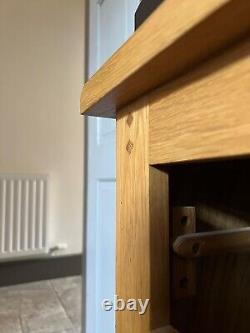 Extra Large Solid Oak Sideboard. 4 Drawer 4 Door. Great Condition