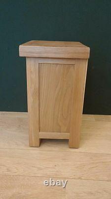 PAIR of Kingsford Solid Oak Small Bedside Cabinets / Tables 42cm 32cm 57cm