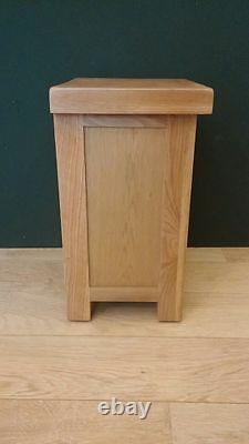 PAIR of Kingsford Solid Oak Small Bedside Cabinets / Tables 42cm 32cm 57cm