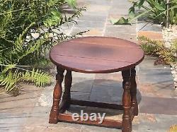 Small vintage drop leaf Solid Wood coffee table. Oak