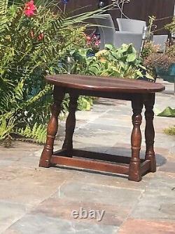 Small vintage drop leaf Solid Wood coffee table. Oak