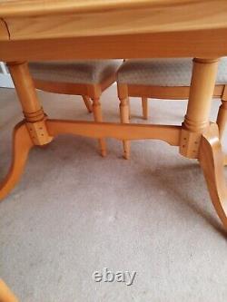 Solid Oak Extendable Dining Table and 6 Chairs including 2 Carvers