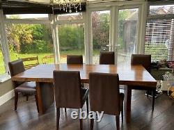 Solid oak dining table and 6 chairs Used