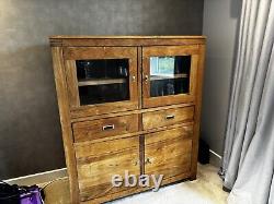 Solid oak dresser / sideboard/display unit/ dining room/ living room/kitchen