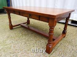 Traditional Clover Leaf Brand Solid Medium Oak Coffee Table With 2 Drawers