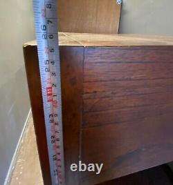 VINTAGE SOLID OAK WOOD OCCASIONAL SIDE TABLE WITH DRAW. BEDSIDE TABLE art deco