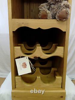 Armoire de cuisine autoportante en pin massif avec rangement intégré pour bouteilles de vin