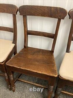 Belle table de salle à manger en chêne massif anglais du XVIIe siècle avec rallonges et 6 chaises.