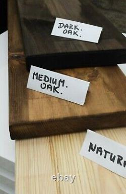 Étagères en bois rustiques industrielles en planches d'échafaudage avec supports muraux faits à la main.