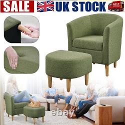 Fauteuil en tissu rembourré vert avec repose-pieds