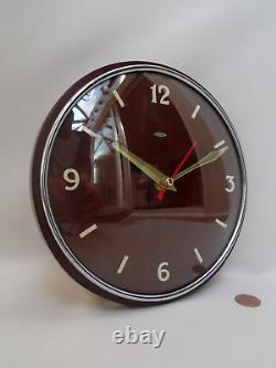 Horloge murale Metamec des années 50/60, en chêne vintage et chrome, rétro à pile AA quartz