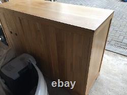 Oak Furniture Land Natural Oak Bevel Sideboard. A Besoin D’un Frottement Vers Le Bas Et Polir