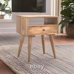 Table de chevet en bois de manguier massif moderne avec tiroir, étagère et finition chêne, pieds nordiques