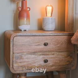 Table de chevet scandinave avec armoires latérales courbées, rangement pour la chambre à coucher en bois massif.